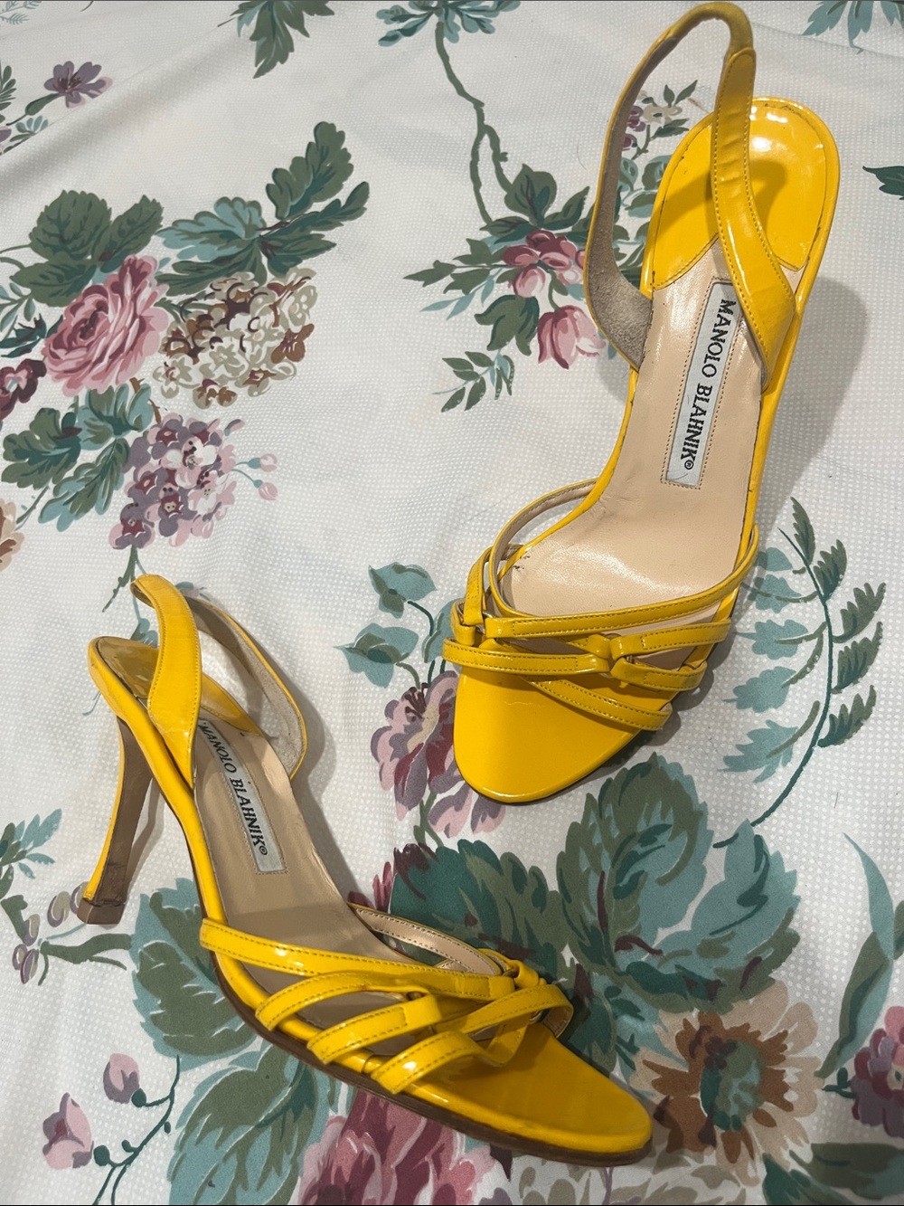 Vintage Manolo Blahnik Bright Yellow Leather Slingback Heels - Picture 2 of 4